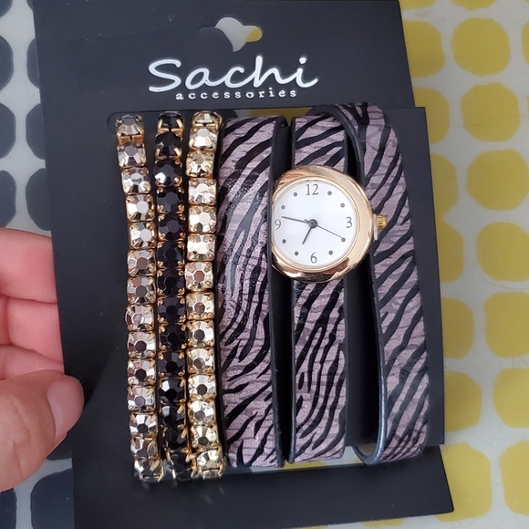 Watch - Picture 2 of 4